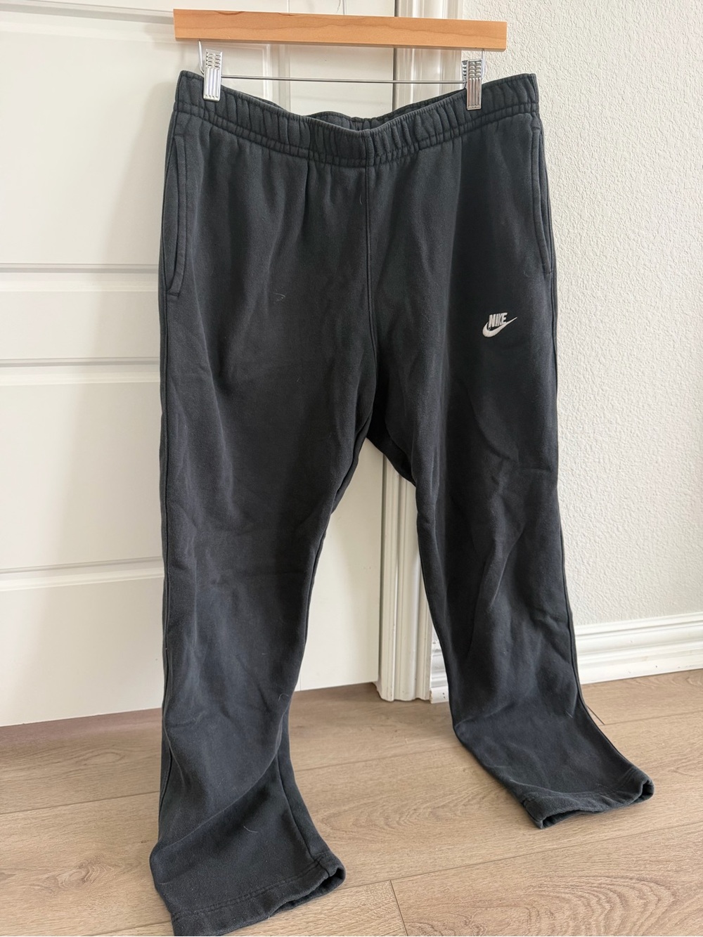 Nike Black Men's Sweat Pants